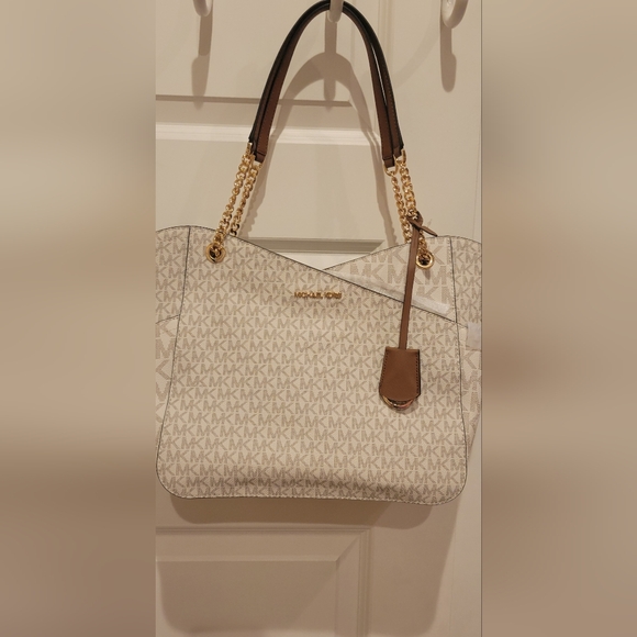 Michael Kors Jet set white large tote bag/travel bag/ shoulder bag NWT - Picture 5 of 10